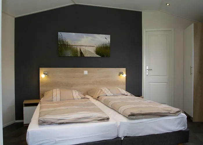 Nordsee-camp Norddeich Hotel *